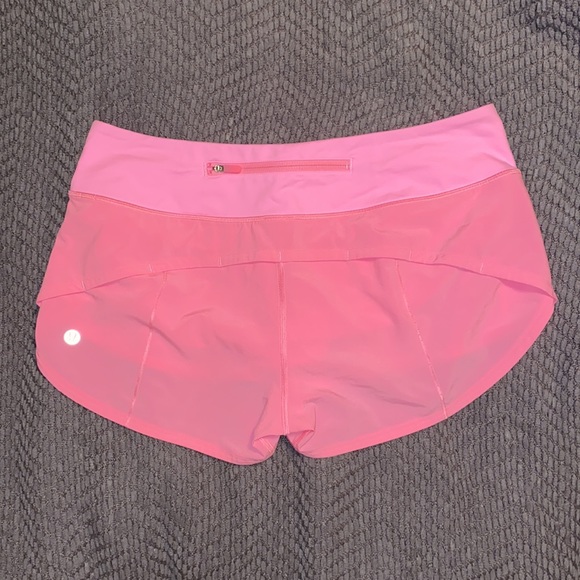 Size 6 2.5” Lululemon Speed Up Shorts Pink Shell - Picture 2 of 8